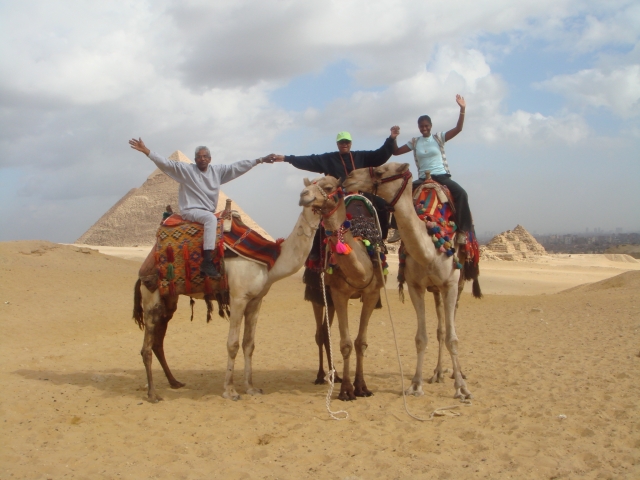 Linda Hill Mangaroo & Family in Egypt